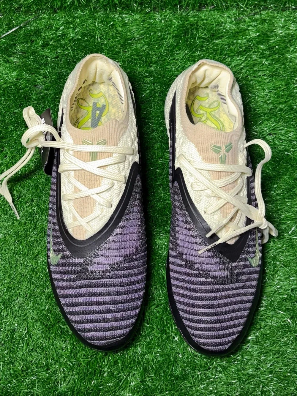 Men’s Soccer Cleats - Nike Phantom x Kobe  - Size 9.5 - New
